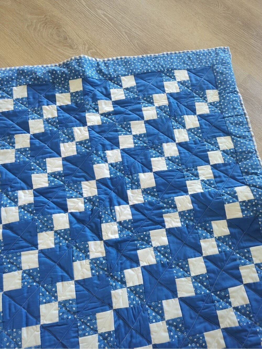 Blue and White Irish Chain patchwork FINISHED Small QUILT  Gingham Back Handmade